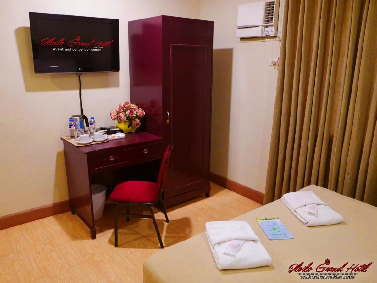 Iloilo Grand Hotel ภายนอก รูปภาพ